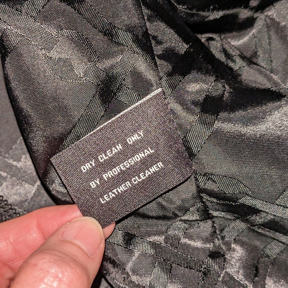 Jones New York Embroidered black leather jacket size medium - Picture 8 of 15